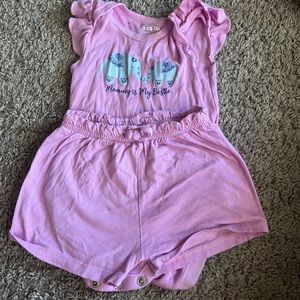 Bundle  color purple 2 pieces set size 9 to 12 month